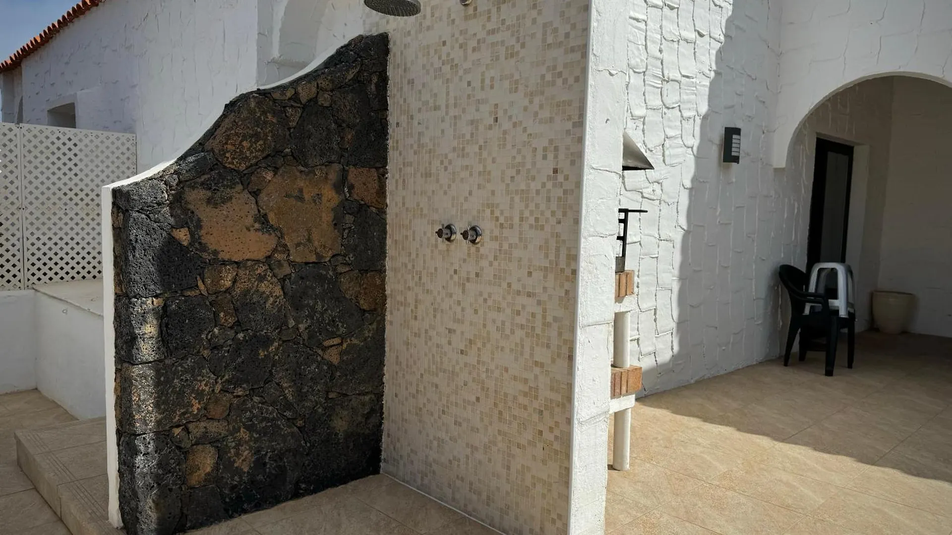 Luxury Villa Away From The Crowds - Casa Montana Parque Holandes 西班牙