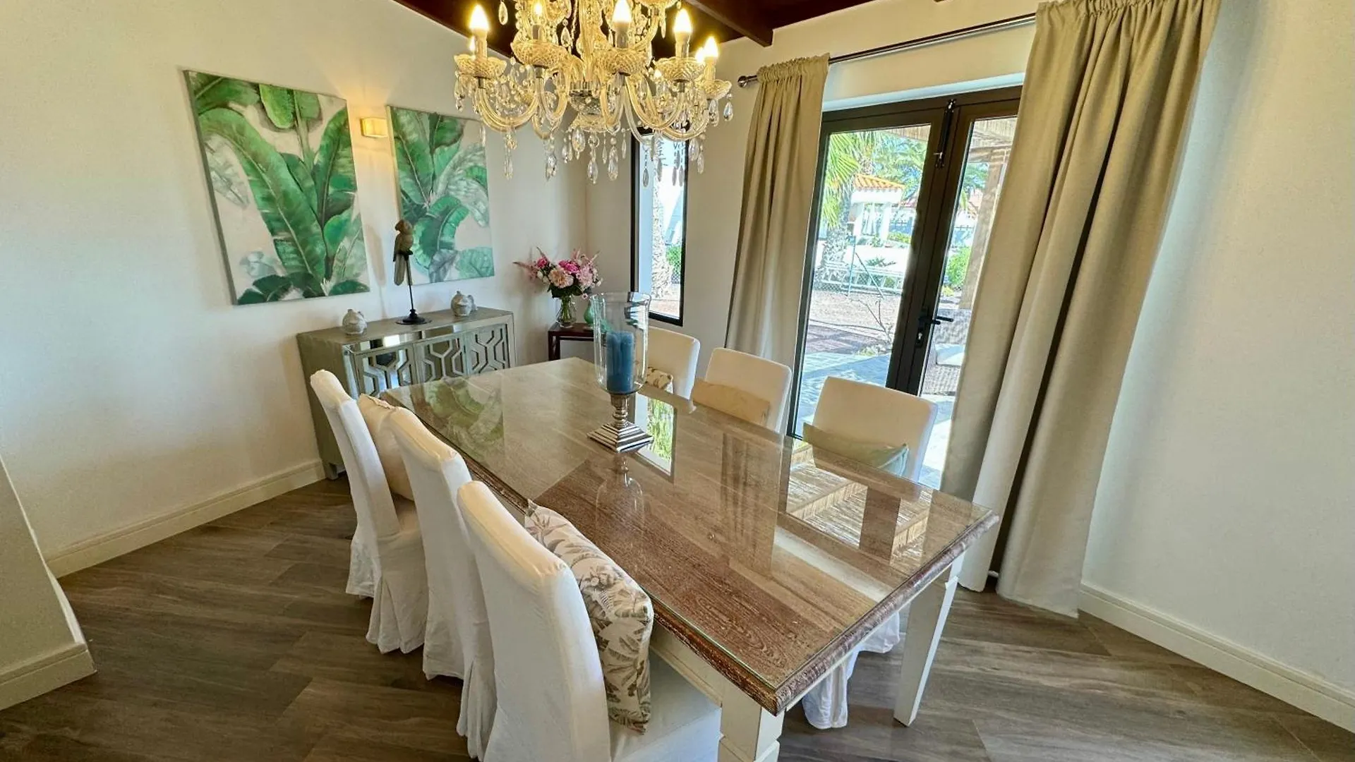 Luxury Villa Away From The Crowds - Casa Montana Parque Holandes 西班牙